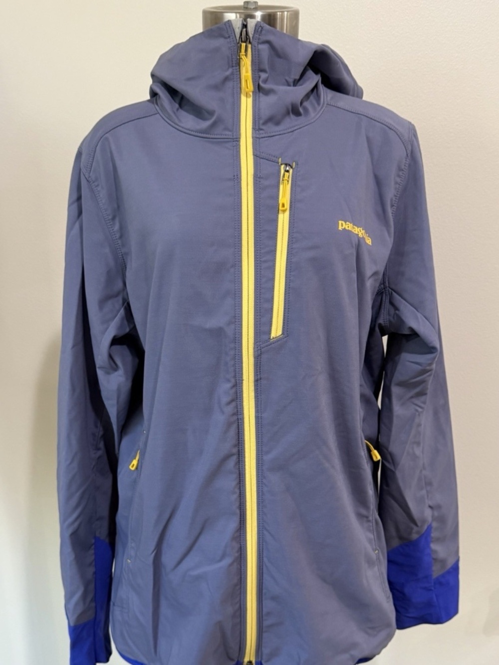 Patagonia Levitation Hoody Womens XL Purple Full Zip Jacket